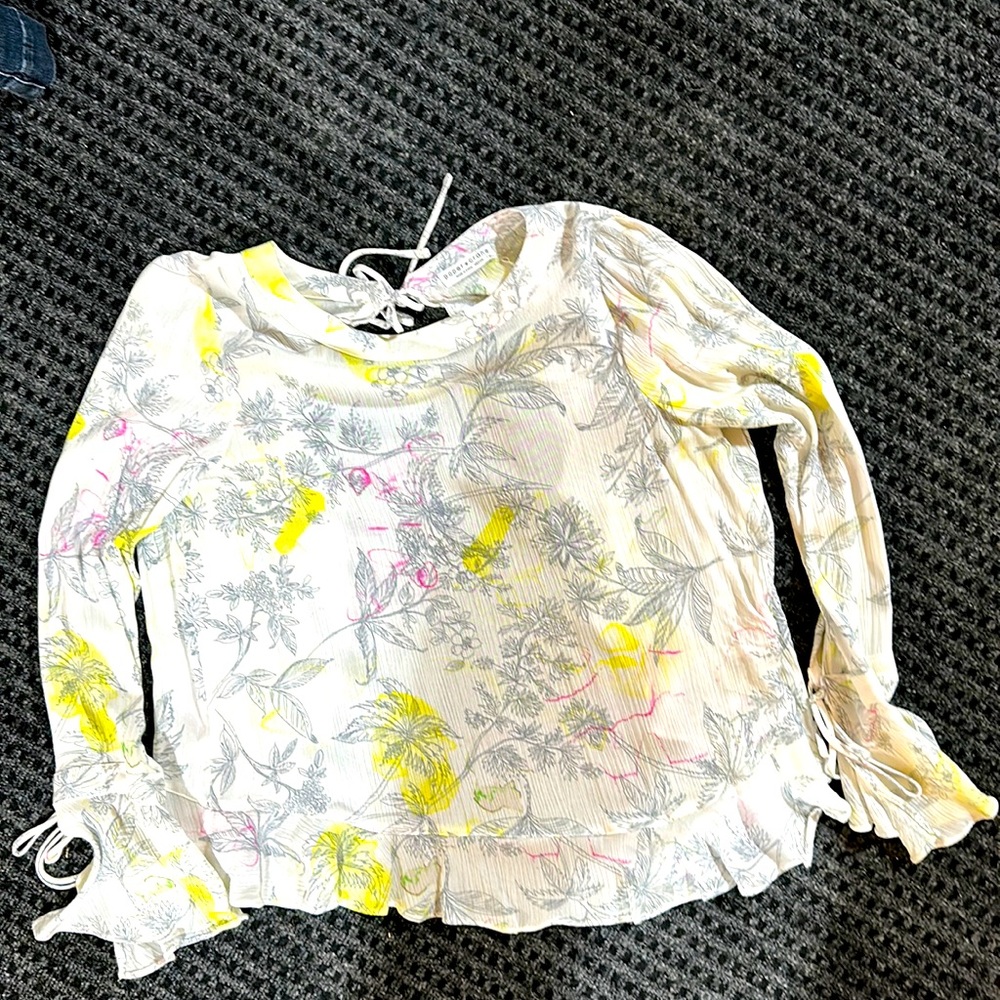 Top by Paper Crane